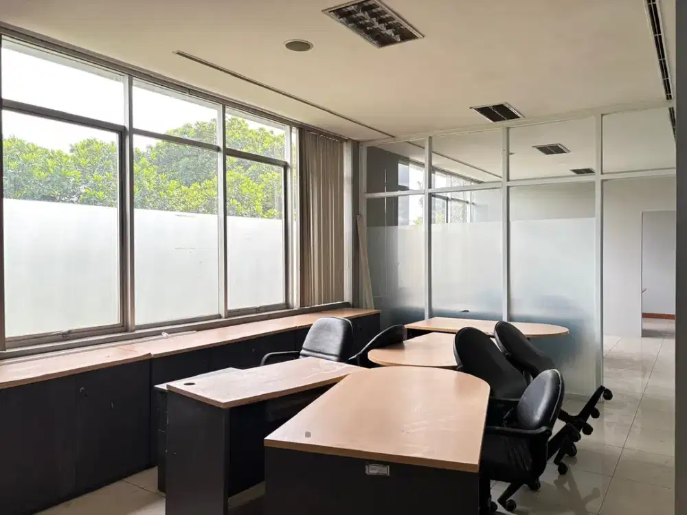 Gedung Perkantoran Lux Sayap Soekarno Hatta