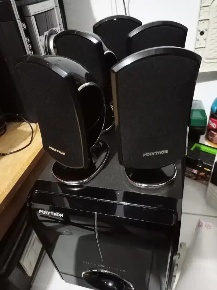 Subwoofer polytron dgn 5 speaker