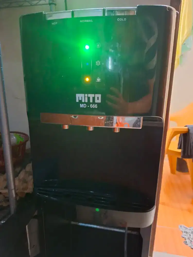 Dispenser galon bawah mito MD666