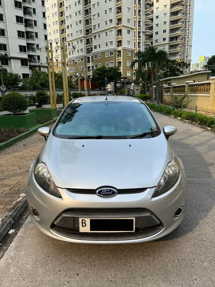 Ford Fiesta 1.4 AT Trend Mulus Terawat