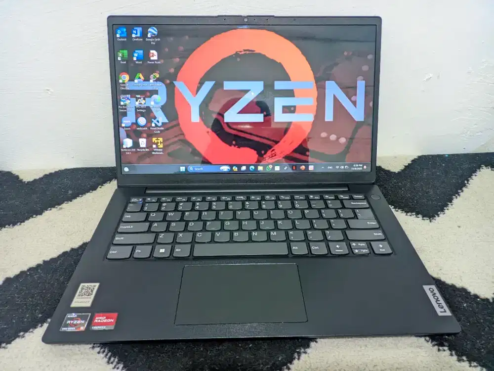 Lenovo V14 82TU
Prosesor AMD Ryzen 5 5625U RAM 8GB SSD 512GB