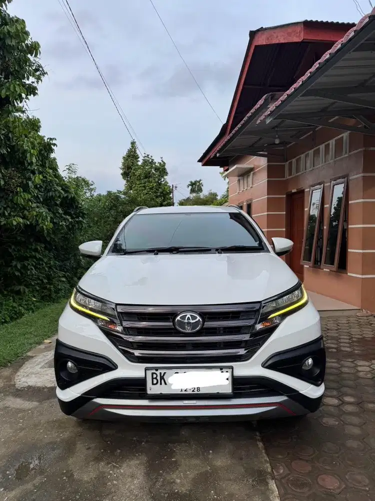 DiJual Toyota Rush TRD Sportivo 2018 M/T