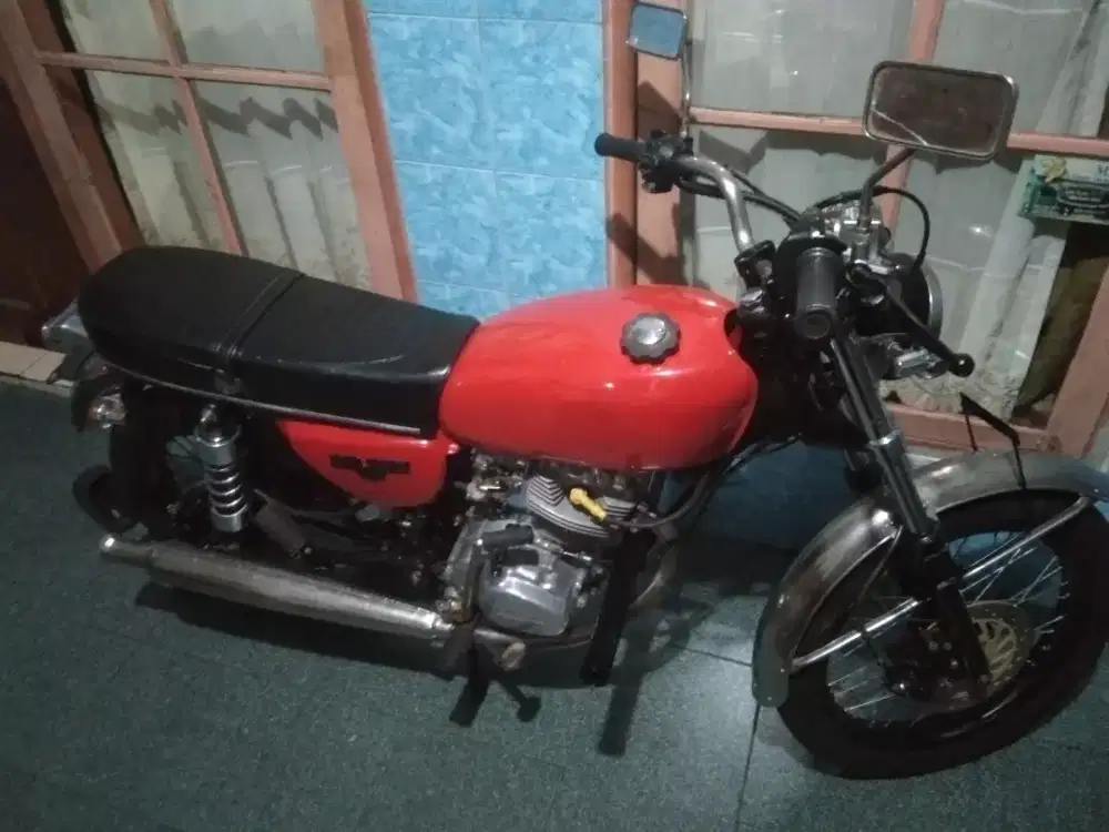 Honda CB 100 Tahun 1978