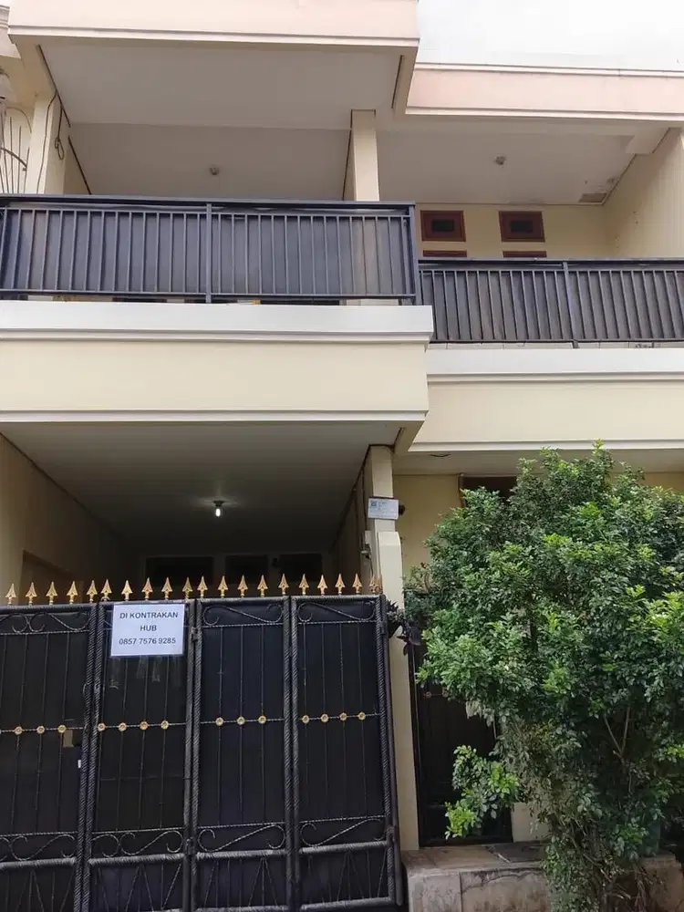 Disewakan Rumah 22jt/tahun Binong Tangerang