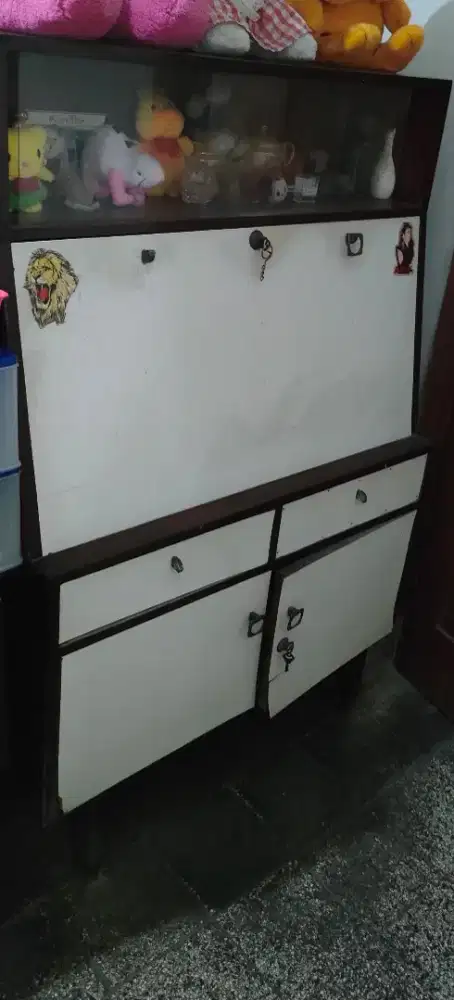 Meja Belajar Serbaguna