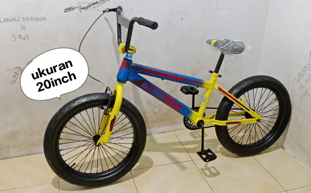 Sepeda bmx ukuran 20inch. Ban besar