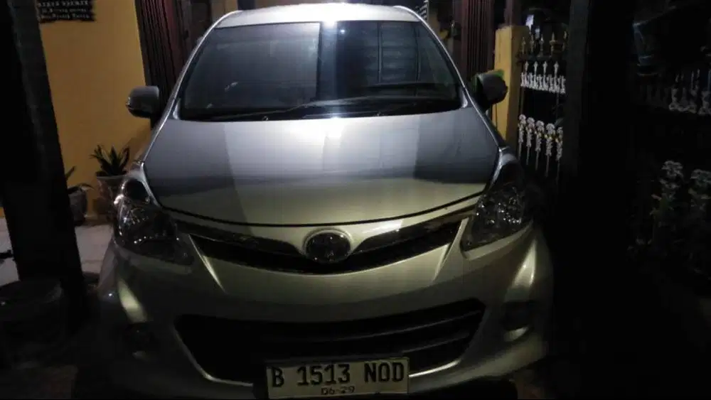 TOYOTA AVANZA NEW VELOZ 1.5 MATIC 2014