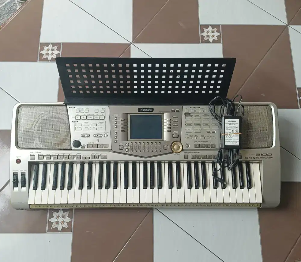 YAMAHA Psr 2100 disket like' new