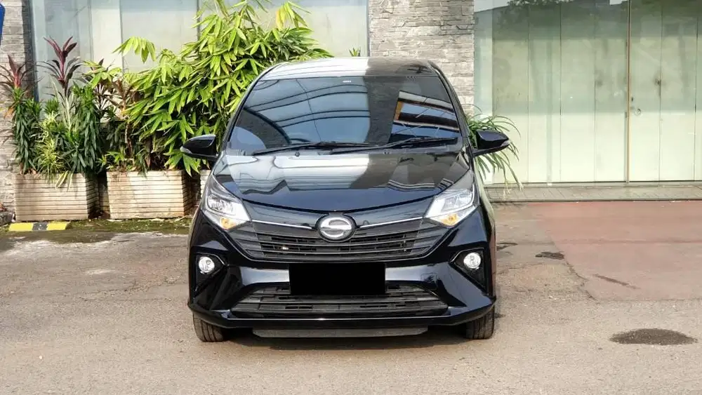Daihatsu Sigra R AT FL Hitam 2024 km.14rb tangan pertama