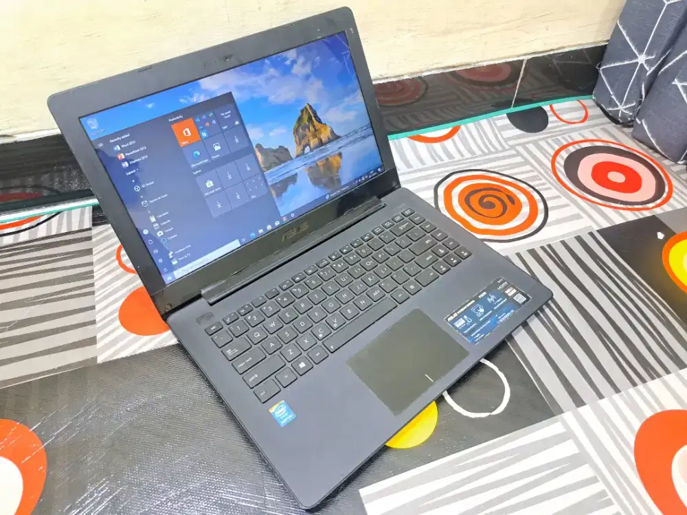 Laptop asus X453 ram 8 gb slim normal semua siap pakai lancar jaya