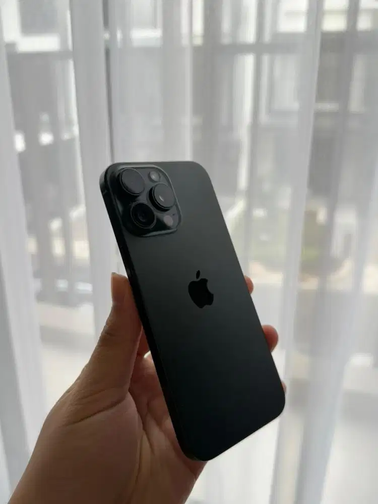 IPHONE 16 PRO MAX 256 GB - BLACK TITANIUM