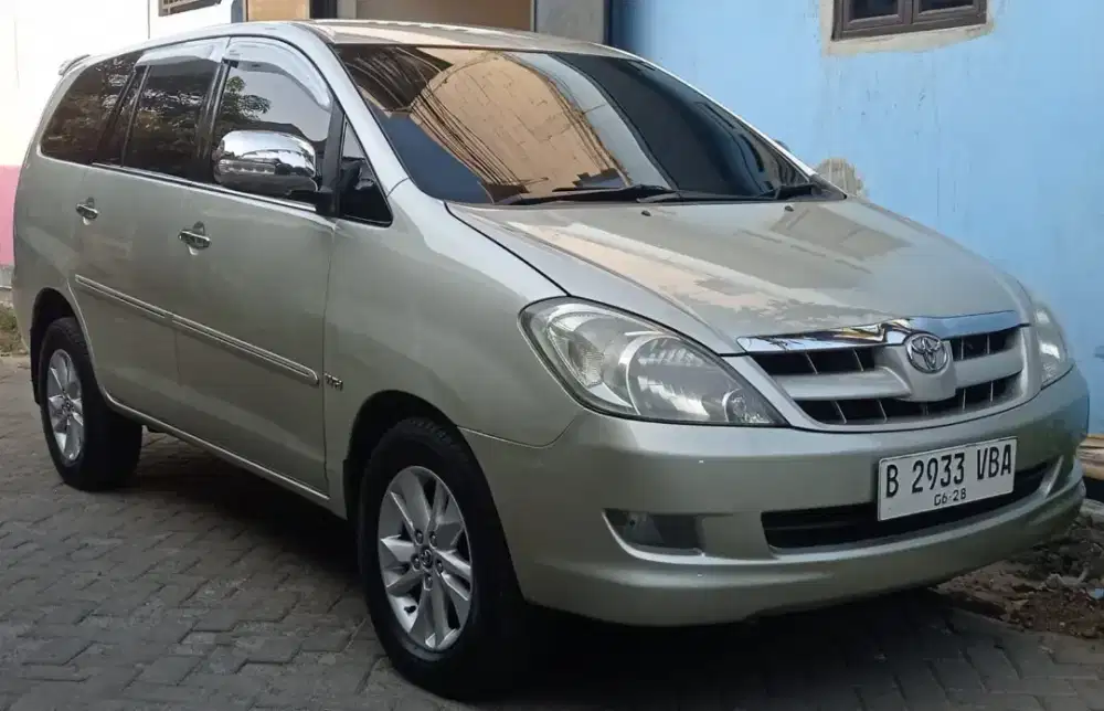 Innova 2006 V Lux Seger