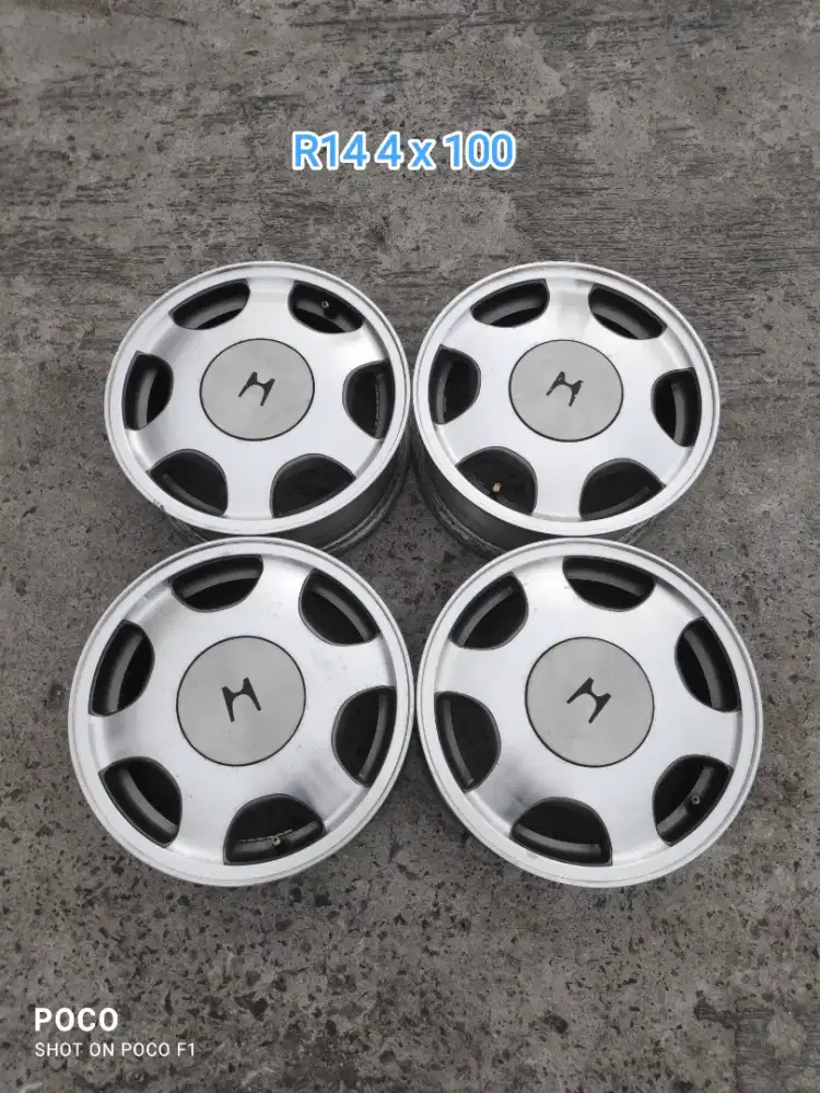 OEM CIVIC FERIO R14 pcd 4 x 100 lebar 5,5 offset 45