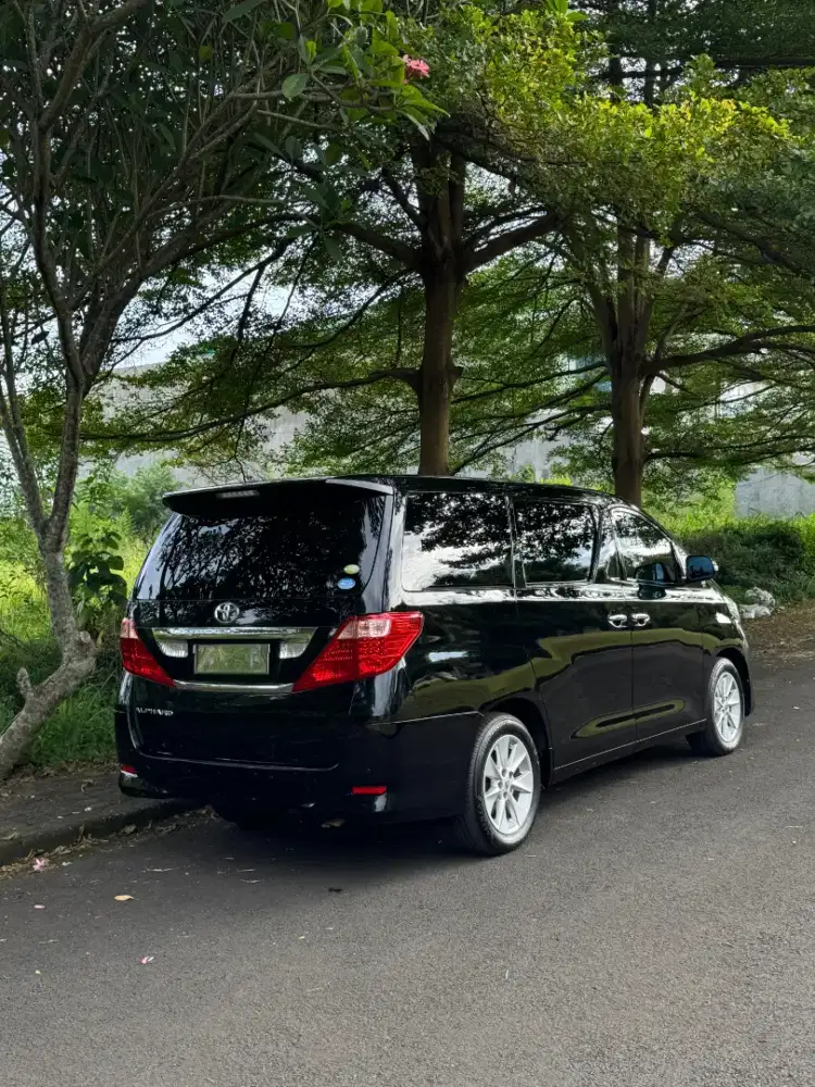 Toyota Alphard 2009 Bensin