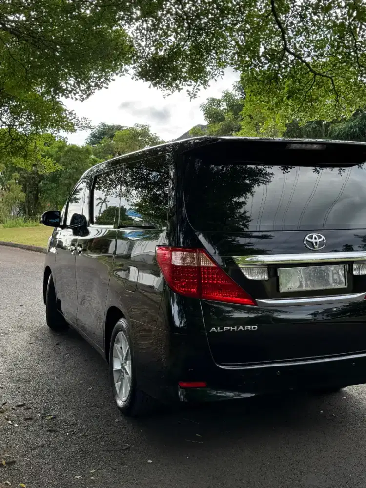 Toyota Alphard 2009 Bensin