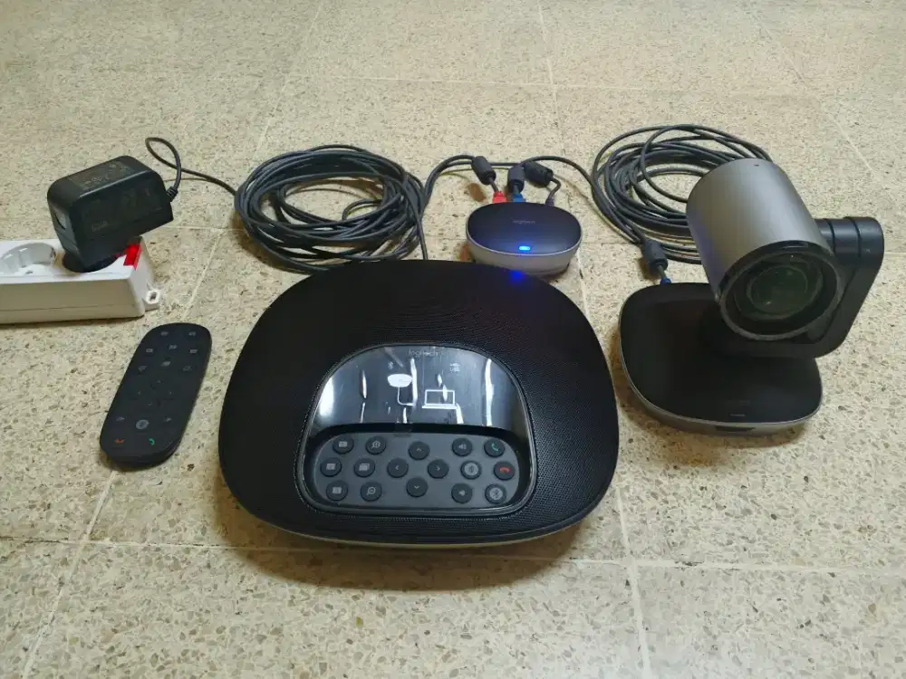 Kamera Video Conference / Zoom Meeting Logitech Grup Satu Paket