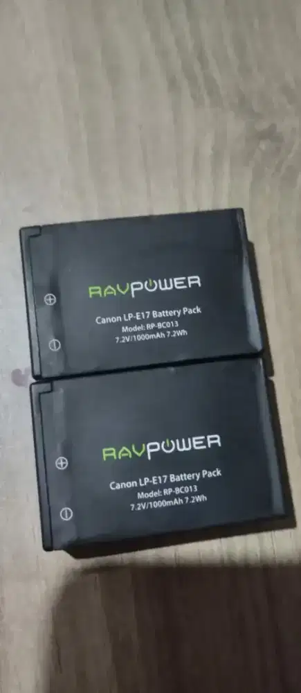 Baterai kamera merk canon 3 biji dan memory kamera merk canon 32 gb