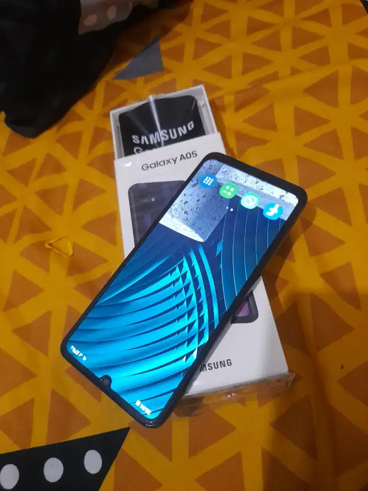 Samsung A05  lengkap