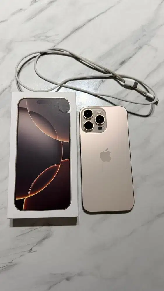 Dijual Iphone 16 Promax Dessert Gold
