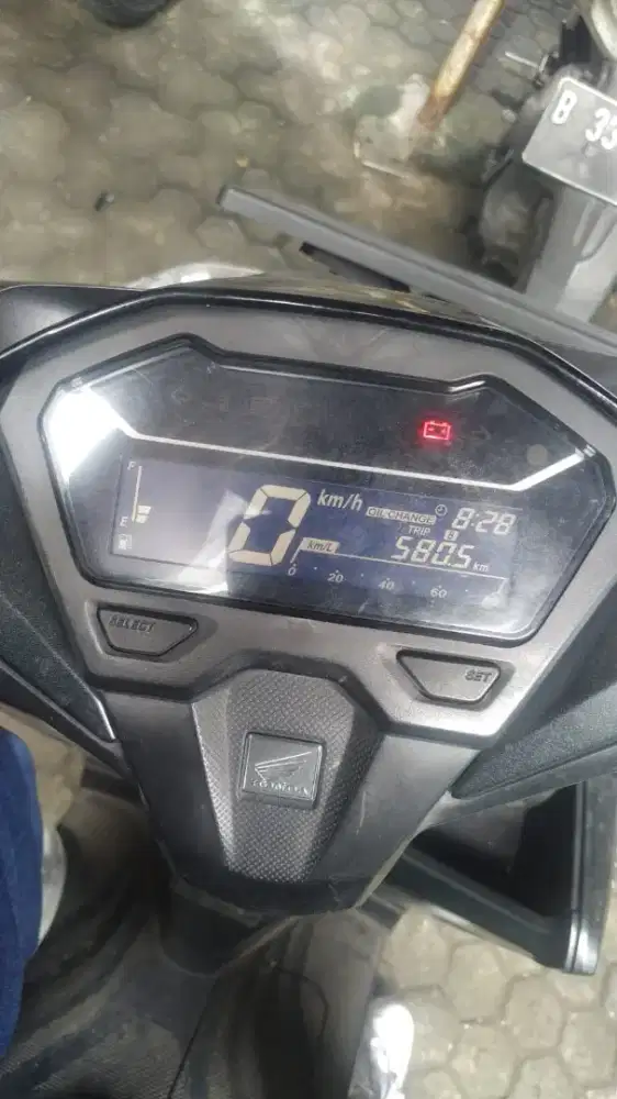 BU VARIO 150 JUAL CEPAT