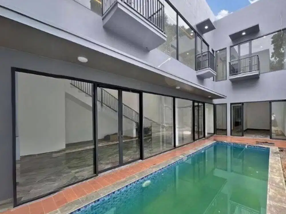 RUMAH MEWAH DIJUAL DI TAMAN WIJAYA KUSUMA CILANDAK DALAM CLUSTER