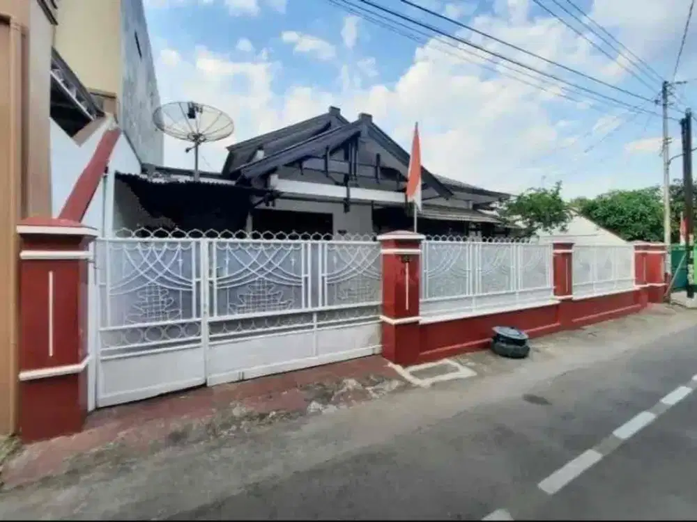 Rumah Terawat Furnish Dekat Rumah Sakit