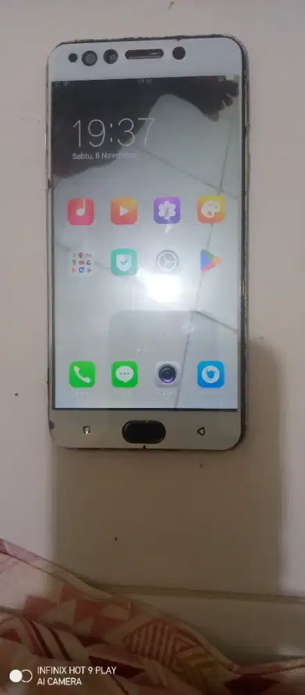 HP Oppo F3 hidup