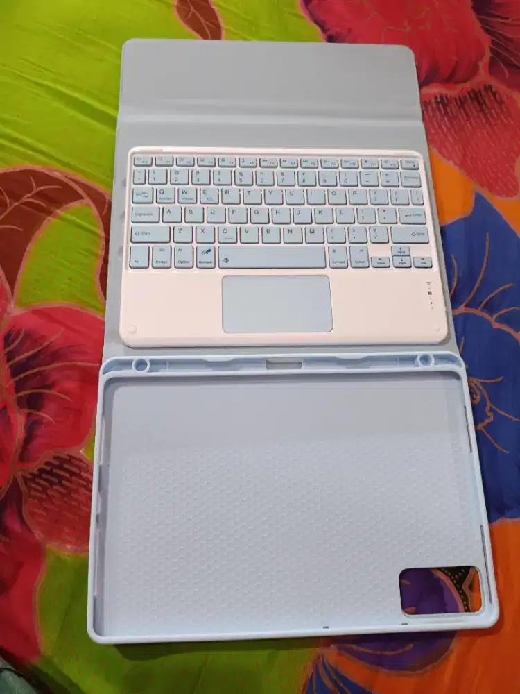 Case  + Keyboard Tablet