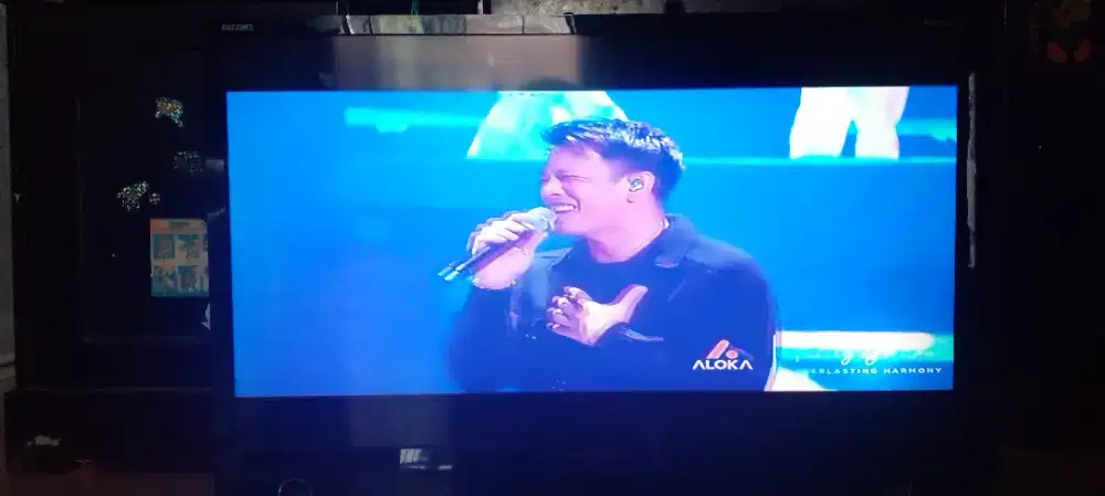 Dijual tv polytron bekas