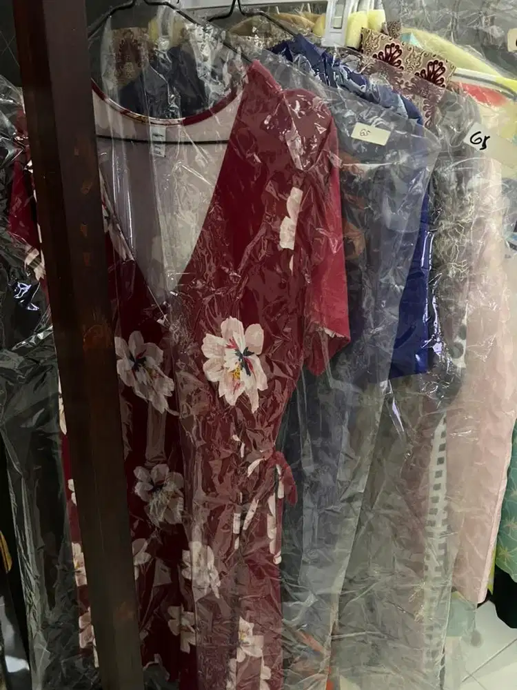 Dijual baju second kondisi masih bagus