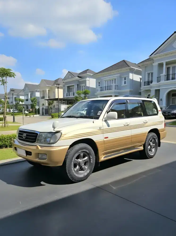 SAHARA LANGKA 50th Anniversary DIESEL LandCruiser solar land cruiser