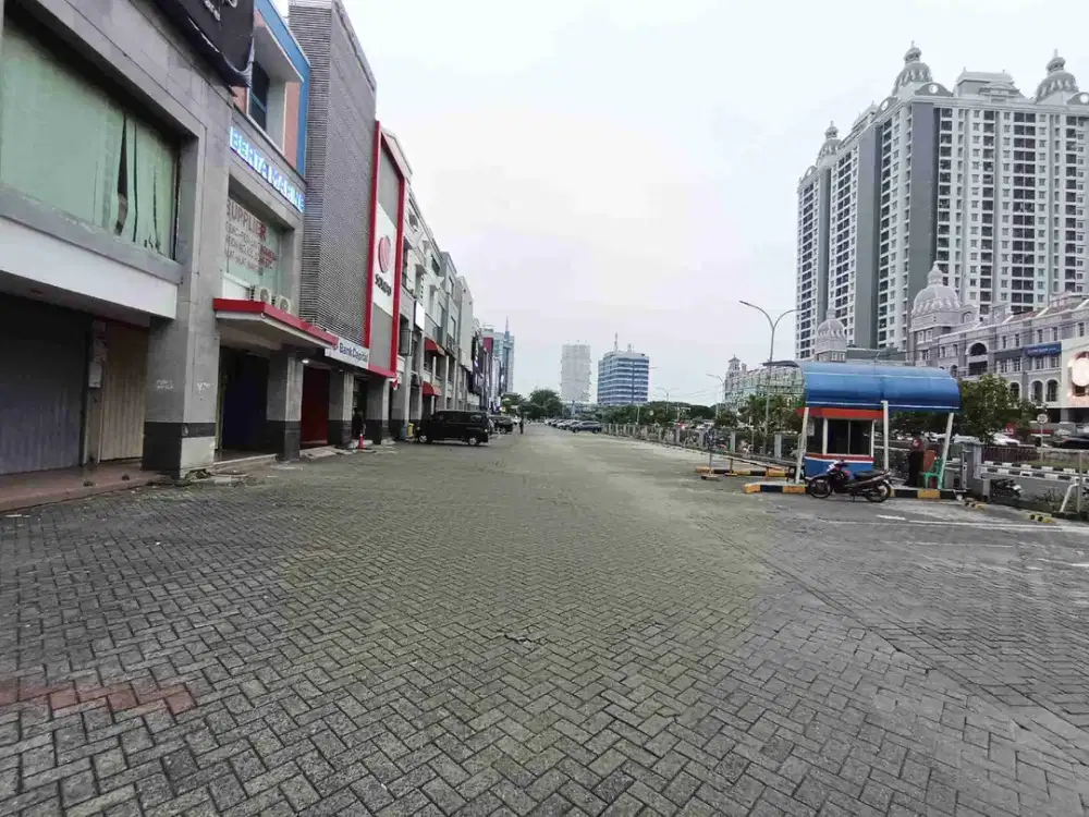 4 Lantai Hadap Jalan Raya Ada Lift Kelapa Gading