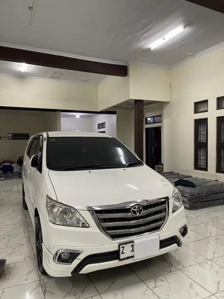Toyota Kijang Innova 2015 Bensin