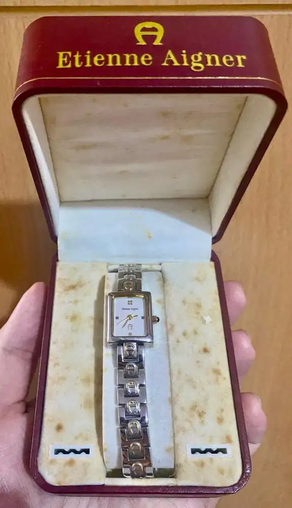 Etienne Aigner Jam Tangan Wanita Fullset