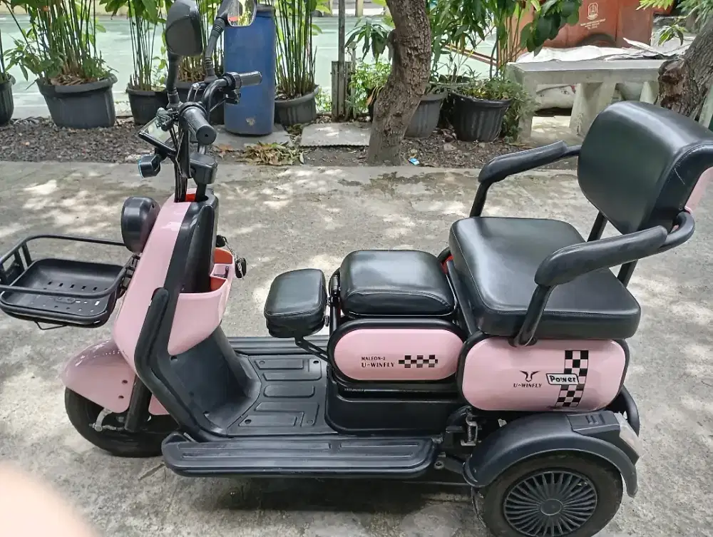 Sepeda listrik roda 3