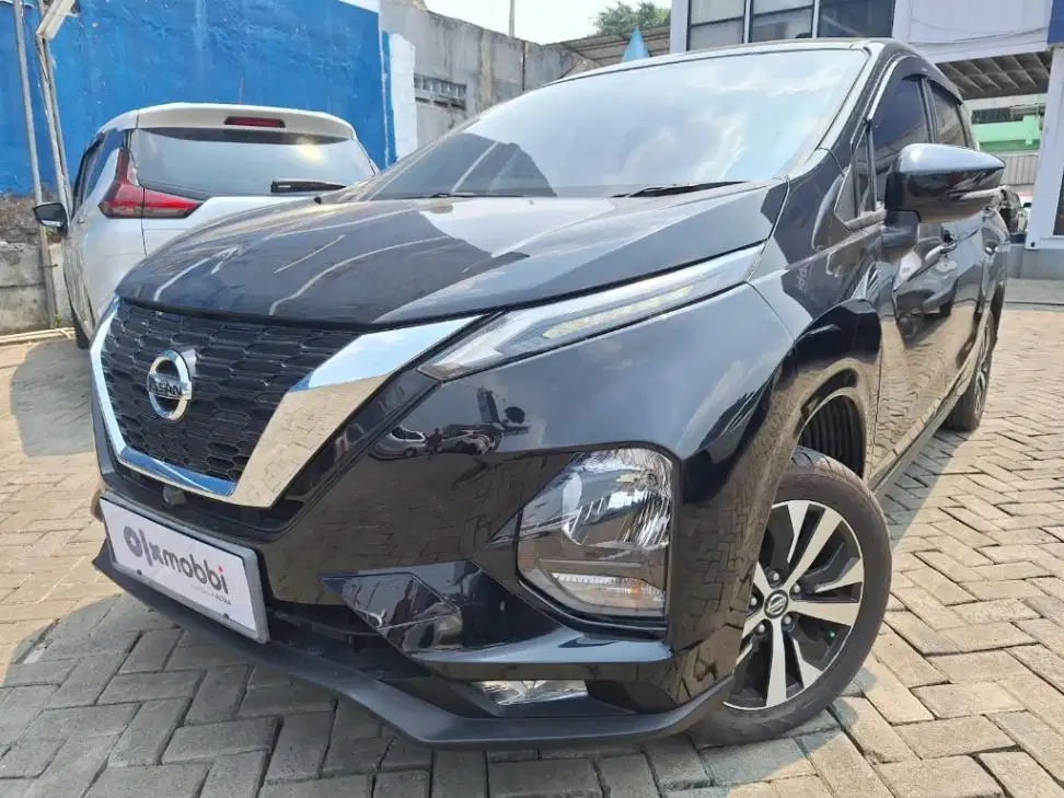 DP RENDAH Nissan Livina 1.5 VL Bensin-AT 2023 ZOC