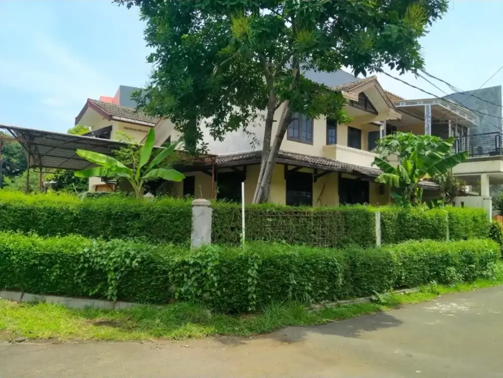 Jual rumah Taman Cimanggu hoek
