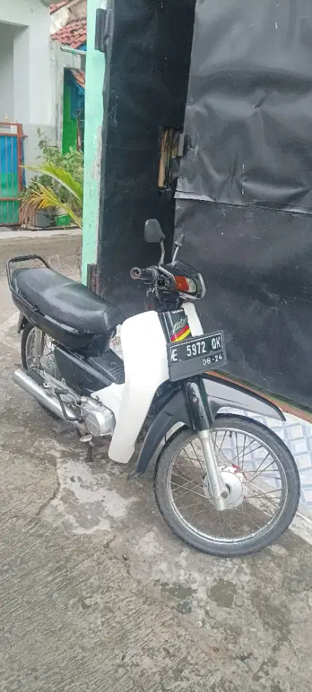 Jual apa adanya, Astrea grand 97. Kondisi body sesuai di foto