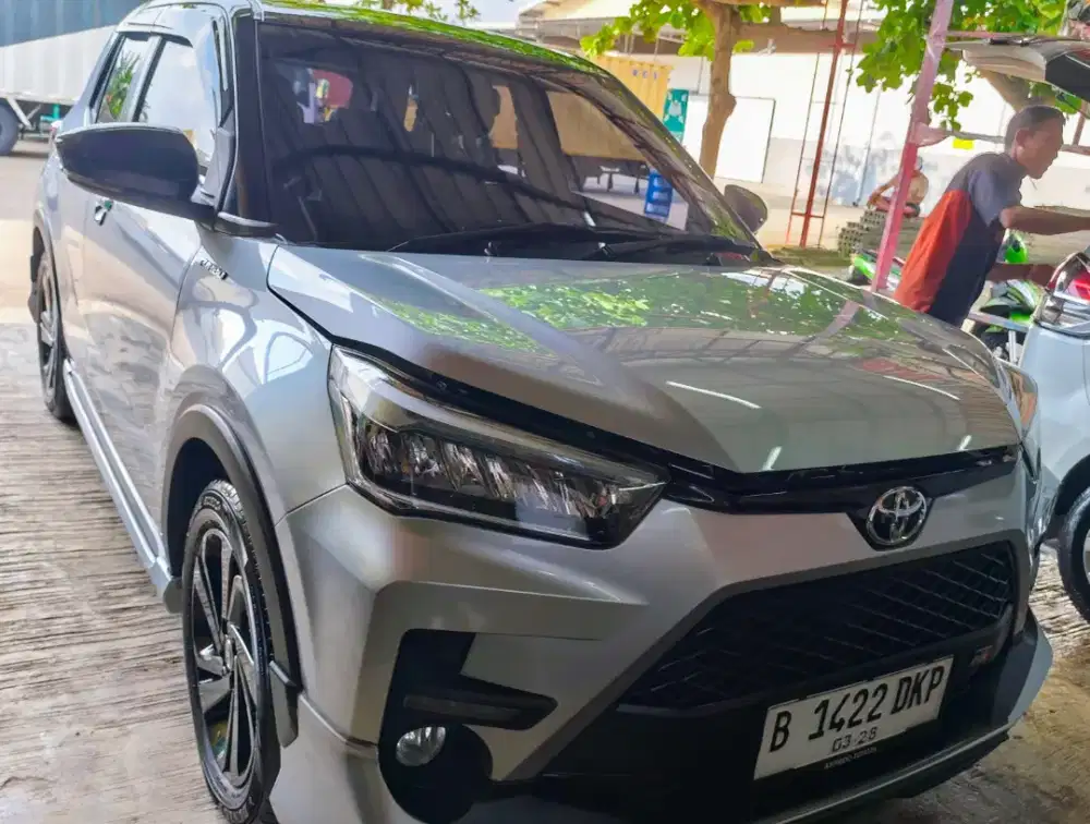 Toyota Raize GR two tone 1.0 AT Turbo