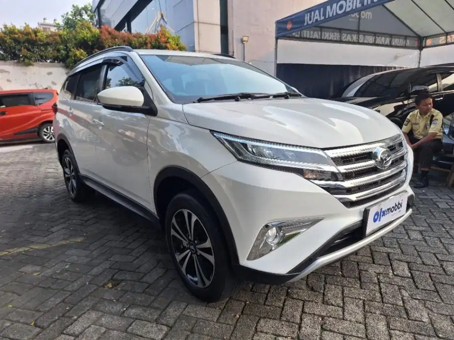 DP MURAH Daihatsu Terios 1.5 R Bensin-MT 2019 Putih CSINB