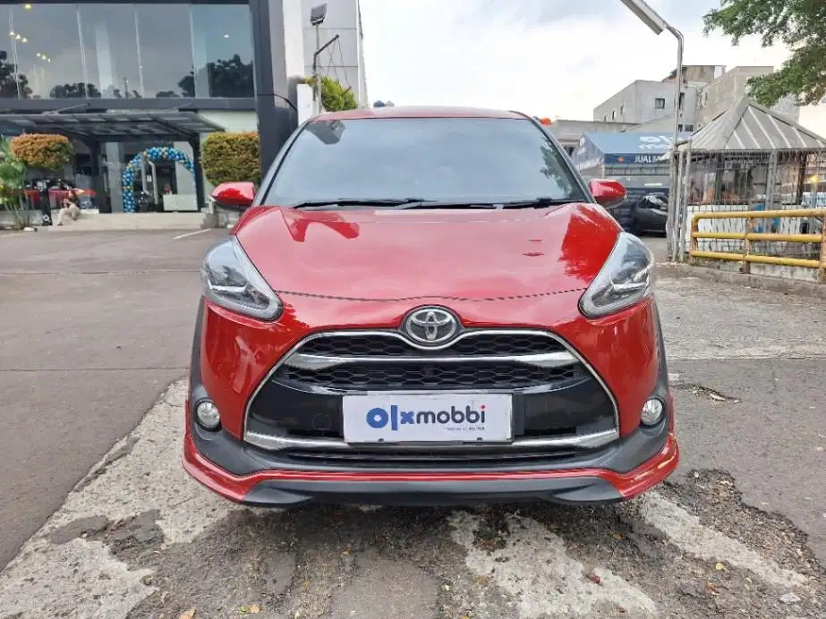 DP MURAH Toyota Sienta 1.5 Q Bensin-AT 2020 Merah CPKWB