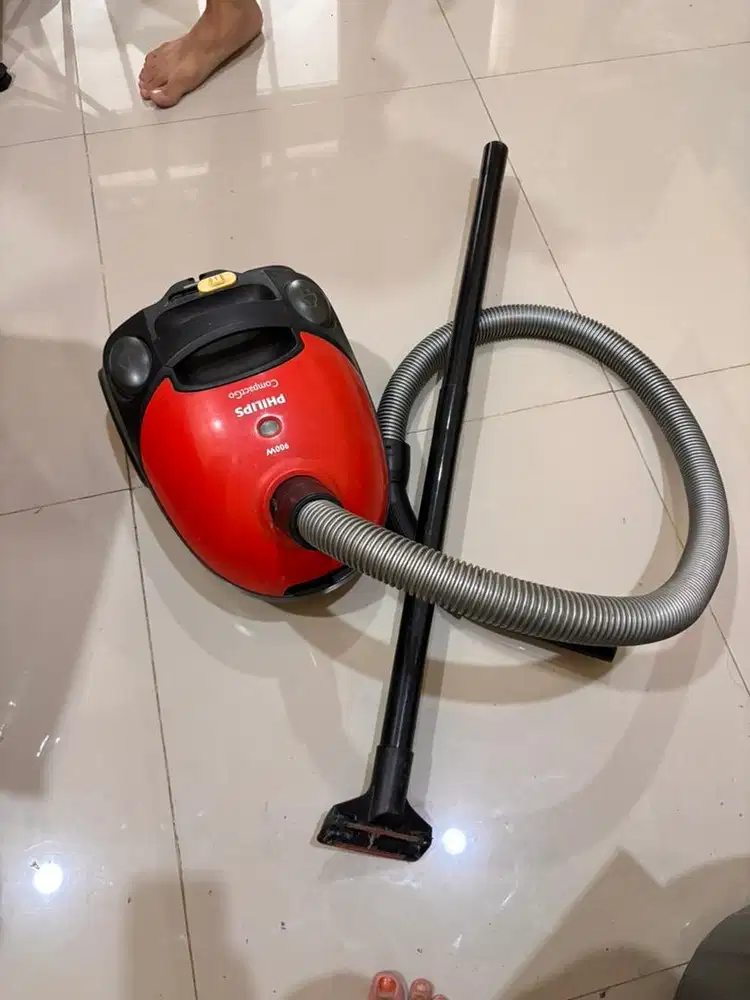 Vacuum cleaner 900w seecond