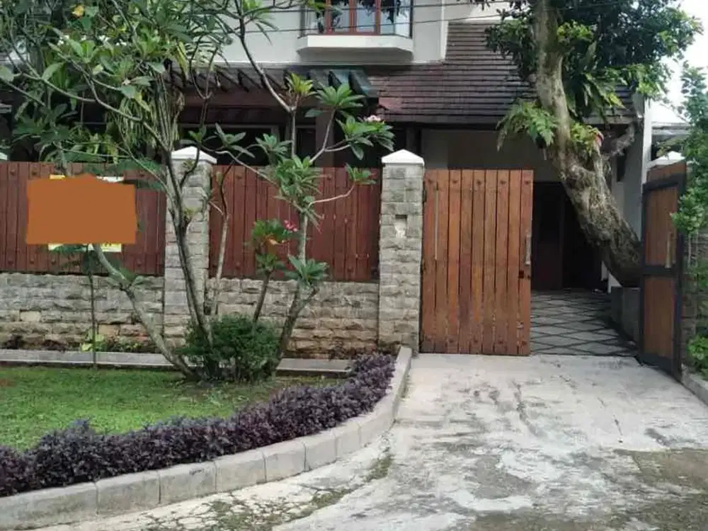 Rumah Mewah Semi Furnished Di Taman Kencana Bogor Tengah