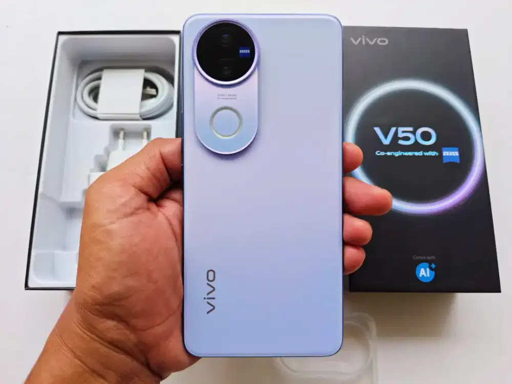 VIVO V50 5G  12/256 FULLSET LIKE NEW 99% ON GARANSI MARET 2026