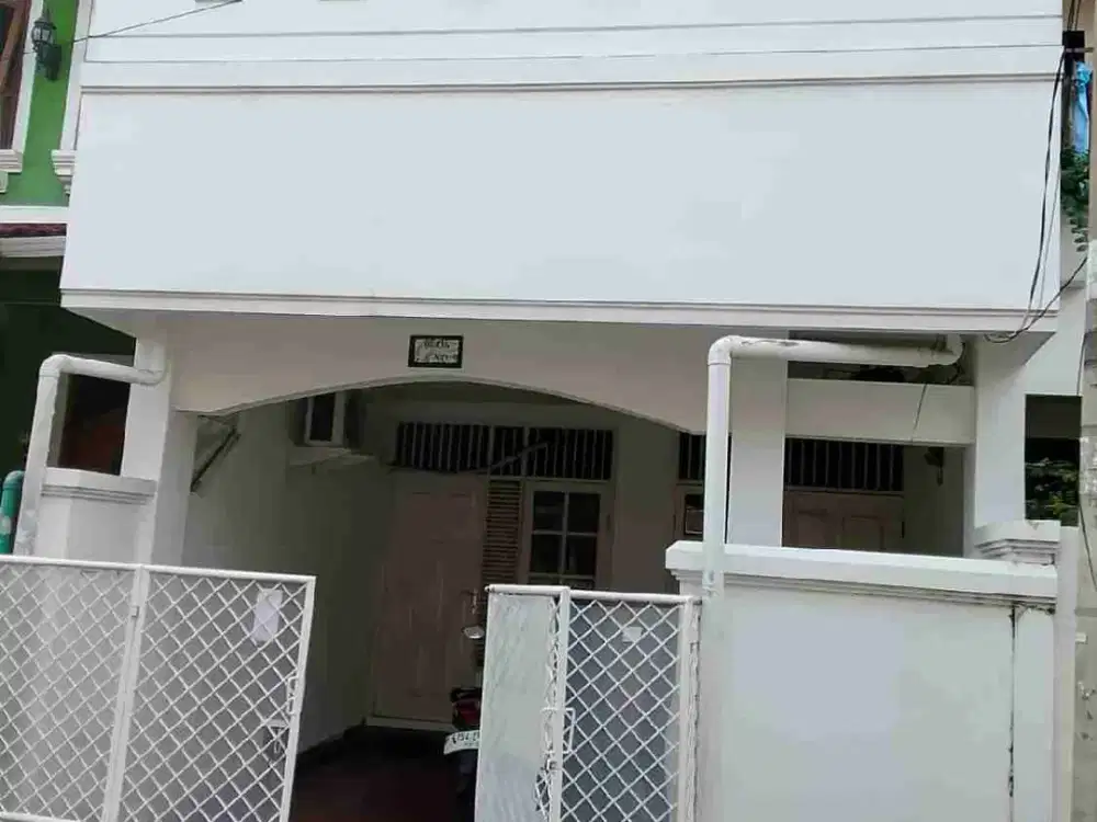 Rumah 2 Lantai Pondok Kelapa
