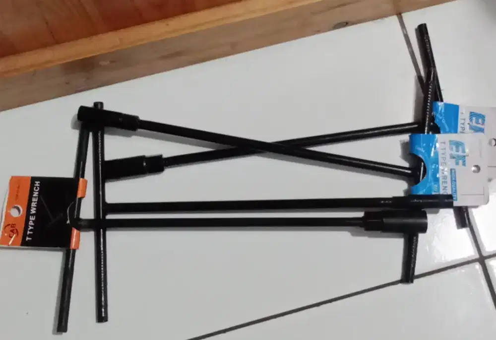 Sock Breaker PCX 160 & Kunci T 4 Pcs