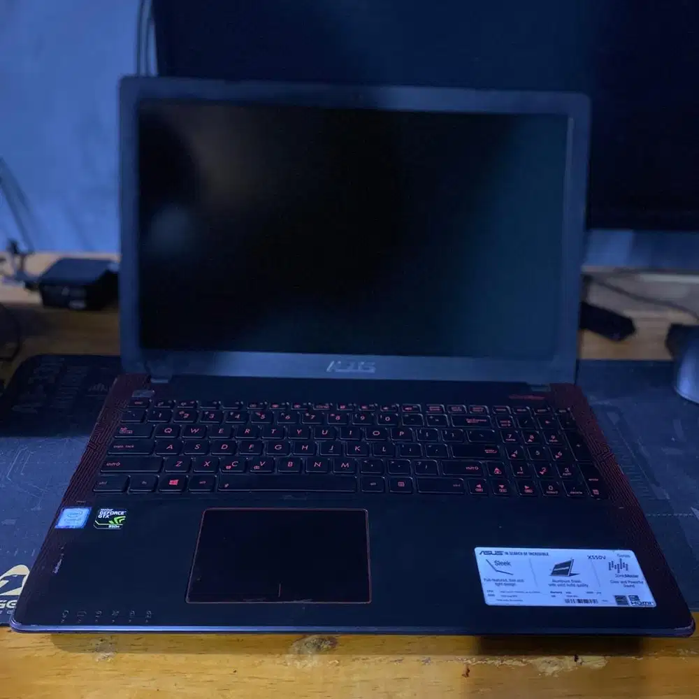 laptop Asus X550V i7-7700HQ Gtx 950M
