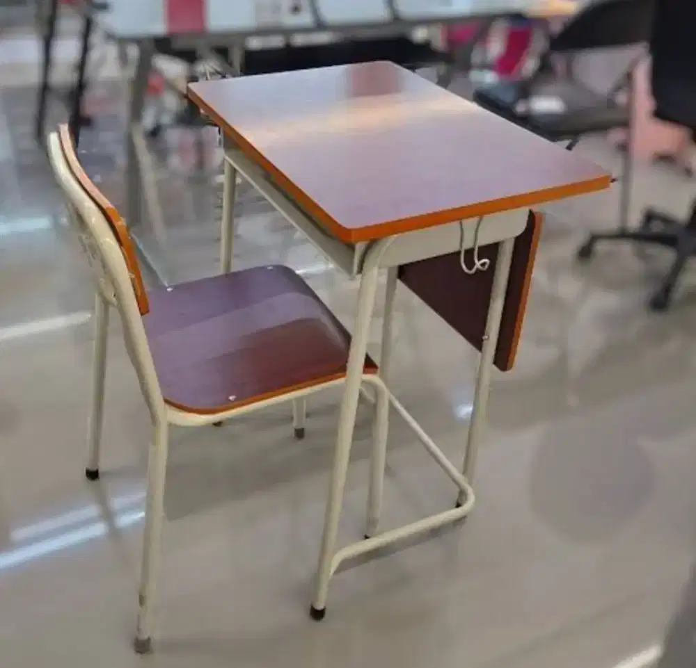 Selma Veda Set Kursi & Meja Sekolah