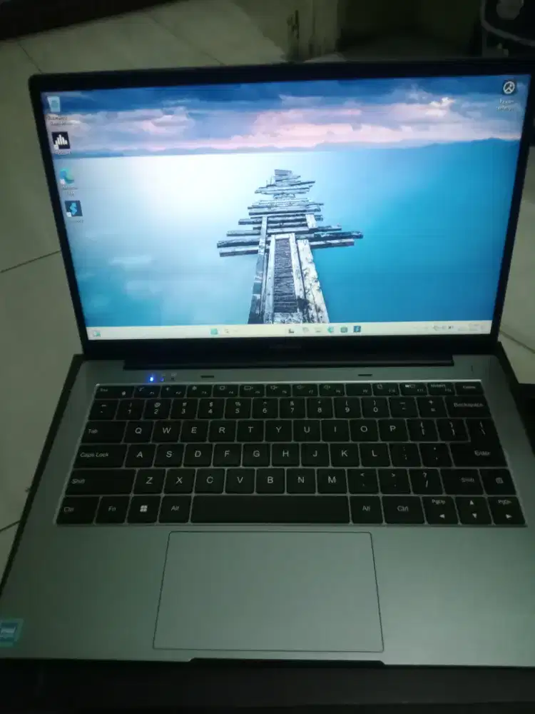 Di jual cepat laptop advan