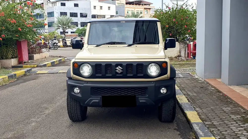 Suzuki Jimny 1.5 4x4 3 Door AT Coklat 2022 Like New Low KM 11Rb Record